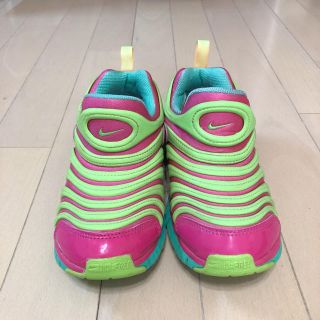 ナイキ(NIKE)のNIKE ダイナモフリー   21.5cm(スニーカー)