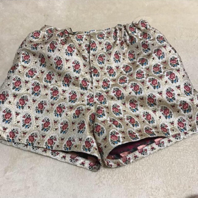 miumiu ショートパンツ miumiu ショートパンツ