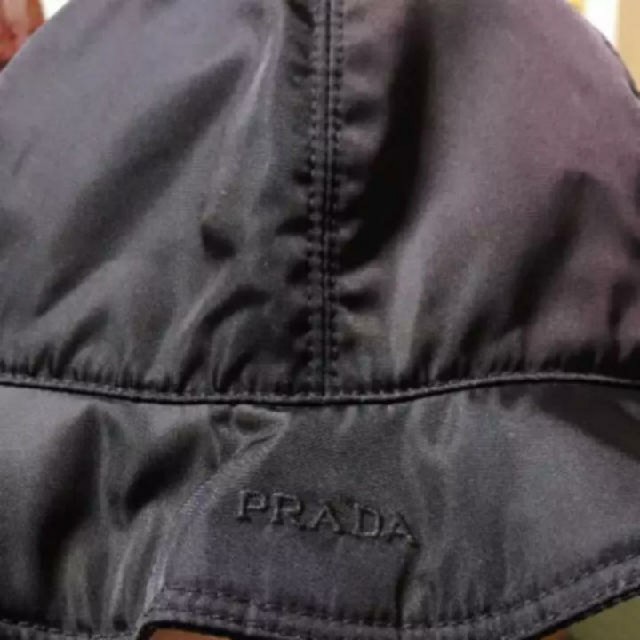 PRADA(プラダ)のプラダ ナイロン ハット 帽子 中古です。 レディースの帽子(ハット)の商品写真