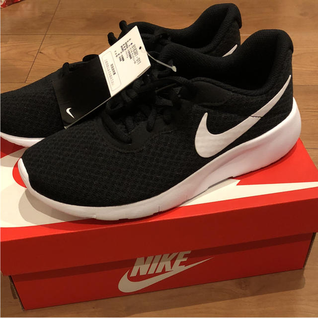 Nike 本日限定5000円ナイキ タンジュン 24cmの通販 By R Mama S Shop ナイキならラクマ