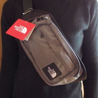 ザノースフェイス(THE NORTH FACE)のノースフェイス COASTER ウエストバッグ ウエストポーチ グレー(ボディバッグ/ウエストポーチ)