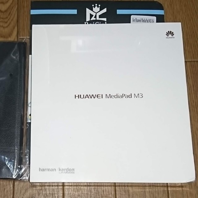 新品未開封
Huawei MediaPad M3 wifi ケース、フィルム付きタブレット