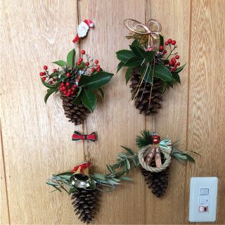 クリスマス飾りと正月飾り ハンドメイド 松ぼっくりの通販 By オレンジ S Shop ラクマ クリスマス飾りと正月飾り ハンドメイド 松ぼっくりの通販 By オレンジ S Shop ラクマ