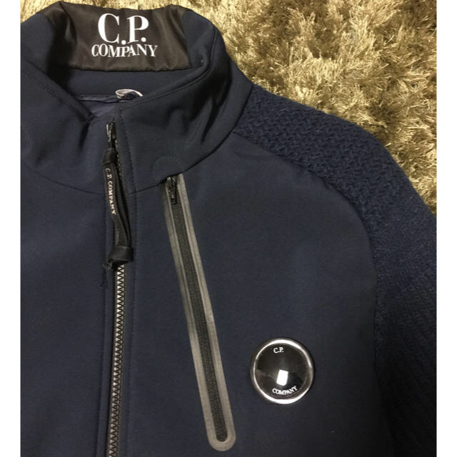 C.P. Company(シーピーカンパニー)のC.P.COMPANY シーピーカンパニー異素材ニット切り替えダウンジャケット メンズのジャケット/アウター(ダウンジャケット)の商品写真