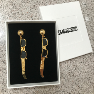 エイチアンドエム(H&M)の新品未使用 H＆M X Moschino コラボ！Gold-Plated(ピアス)