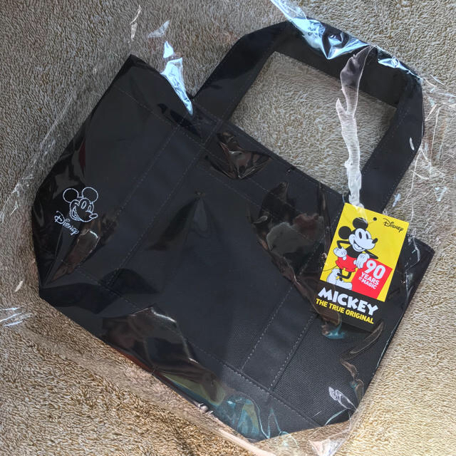 Disney(ディズニー)のディズニー ミッキー×smart トートバッグ ハンカチセット レディースのバッグ(トートバッグ)の商品写真