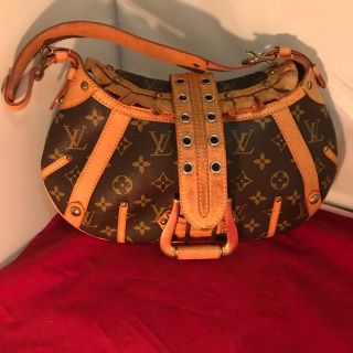 ルイヴィトン(LOUIS VUITTON)のルイヴィトン レオノール フリルベルト 使用感あり(ショルダーバッグ)