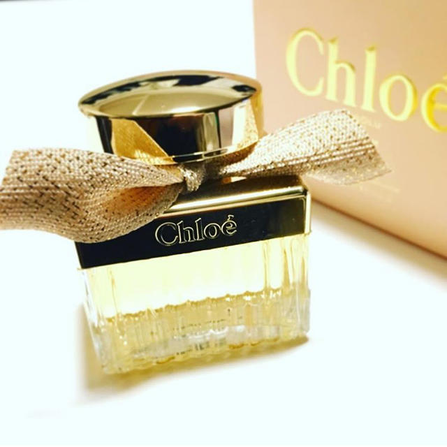 Chloe(クロエ)の新品未使用 Chloe アブソリュ ドゥ パルファム EDT50ml   コスメ/美容の香水(香水(女性用))の商品写真