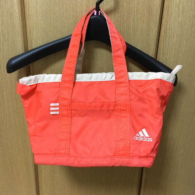 adidas(アディダス)のアディダス  トートバッグ  ミニ スポーツ/アウトドアのスポーツ/アウトドア その他(その他)の商品写真