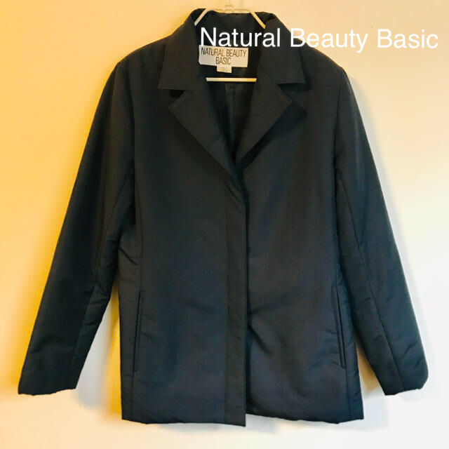 NATURAL BEAUTY BASIC(ナチュラルビューティーベーシック)のナチュラルビューティーベーシック 黒ジャケット Mサイズ レディースのジャケット/アウター(テーラードジャケット)の商品写真