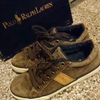 ポロラルフローレン(POLO RALPH LAUREN)のPOLO RALPH LAUREN
チョコレート コーデュロイ スニーカー(スニーカー)