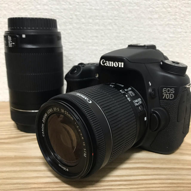 Canon(キヤノン)のCanon EOS70D ダブルズームキット スマホ/家電/カメラのカメラ(デジタル一眼)の商品写真