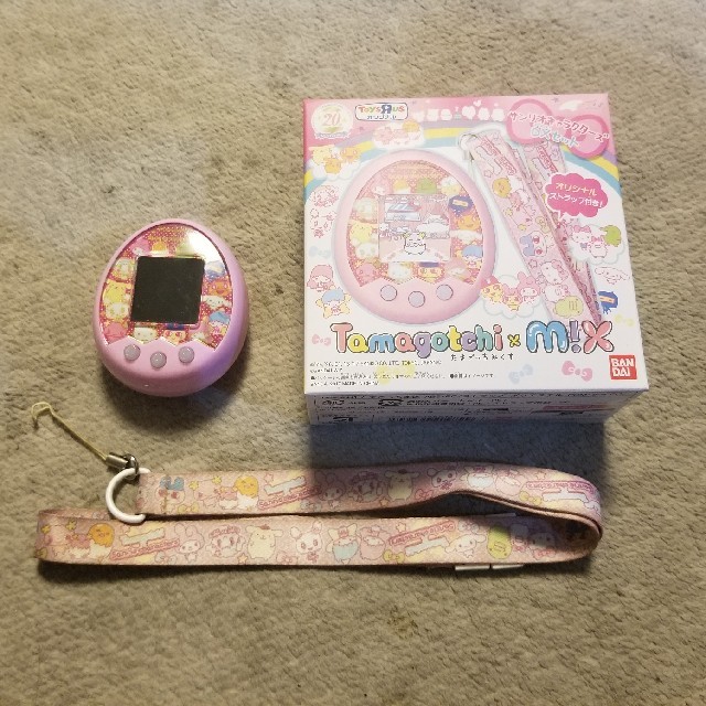 BANDAI - たまごっちみくす サンリオキャラクターズDX BANDAI - たまごっちみくす サンリオキャラクターズDX