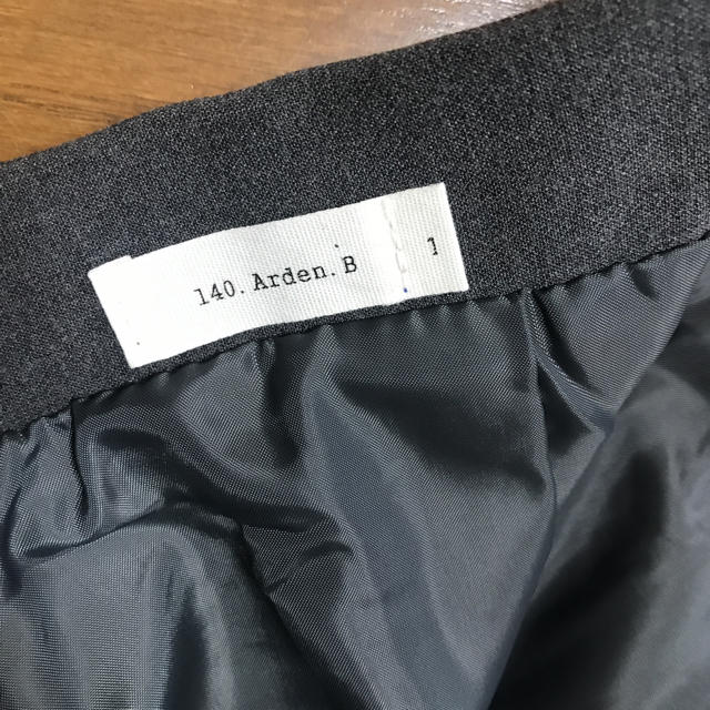 dholic(ディーホリック)のd-holic ペンシルスカート 美品 レディースのスカート(ひざ丈スカート)の商品写真