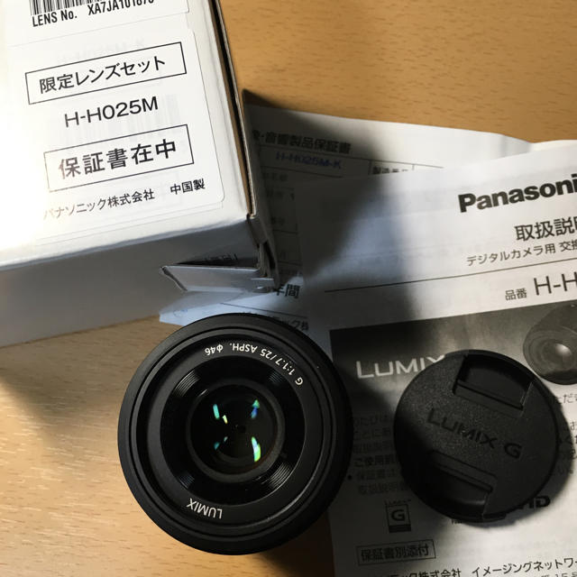 Panasonic(パナソニック)のLumix 25mm f1.7 単焦点レンズ スマホ/家電/カメラのカメラ(レンズ(単焦点))の商品写真