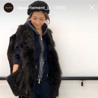 アパルトモンドゥーズィエムクラス(L'Appartement DEUXIEME CLASSE)のアパルトモン別注 BLANCHA ムートンベスト 美品 (ベスト/ジレ)