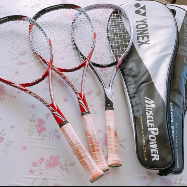 YONEX(ヨネックス)の★キャベツ様専用★  YONEX 軟式テニスラケット ケース付き スポーツ/アウトドアのテニス(ラケット)の商品写真