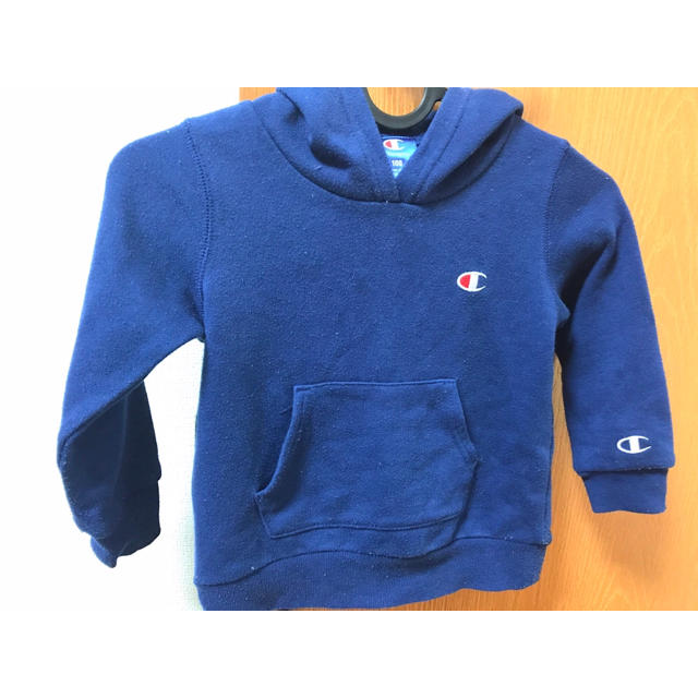 Champion(チャンピオン)のKIDS チャンピオン フード付きトレーナー キッズ/ベビー/マタニティのキッズ服男の子用(90cm~)(その他)の商品写真