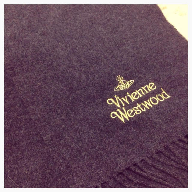 Vivienne Westwood(ヴィヴィアンウエストウッド)のグレーマフラー レディースのファッション小物(マフラー/ショール)の商品写真