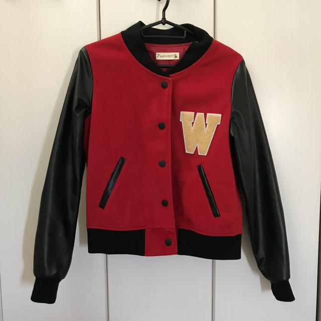 sango - 【美品】スタジャン 赤黒 ブルゾン セール中!の通販 by sango - 【美品】スタジャン 赤黒 ブルゾン セール中!の通販 by