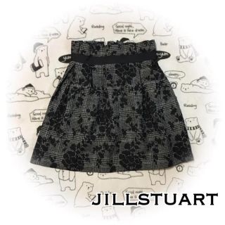 ジルバイジルスチュアート(JILL by JILLSTUART)の【美品】JILLSTUART グレンチェックフラワーツイードスカート ブラック(ひざ丈スカート)