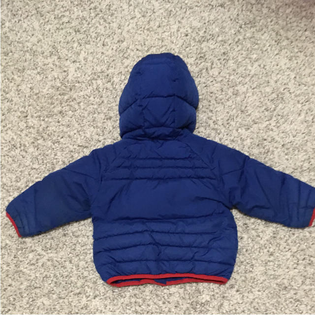 babyGAP(ベビーギャップ)のベビーギャップダウンジャケット90 キッズ/ベビー/マタニティのキッズ服男の子用(90cm~)(コート)の商品写真