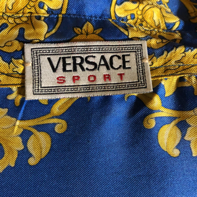 VERSACE(ヴェルサーチ)のベルサーチシャツ メンズのトップス(シャツ)の商品写真