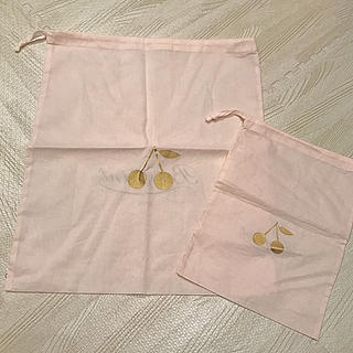 ボンポワン(Bonpoint)のボンポワン 巾着袋 ピンク 2枚セット 大1枚&小1枚(その他)