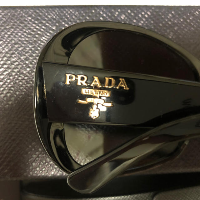 PRADA(プラダ)のPRADA サングラス レディースのファッション小物(サングラス/メガネ)の商品写真