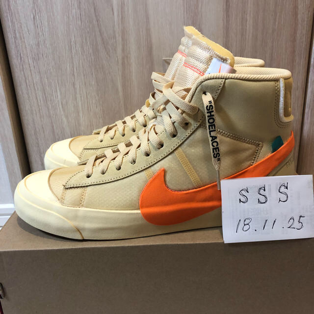 超安い品質 ナイキ - NIKE ブレザー オフホワイト × ミッド スニーカー