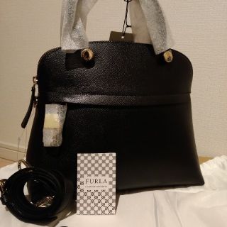 フルラ(Furla)のフルラ　パイパー　Mサイズ　ブラック　ONYX  ショルダー　通勤　シンプル(ハンドバッグ)