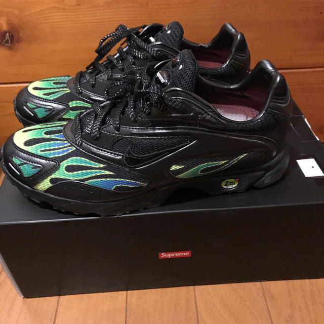 Supreme(シュプリーム)のSupreme x Nike Streak Spectrum Plus メンズの靴/シューズ(スニーカー)の商品写真