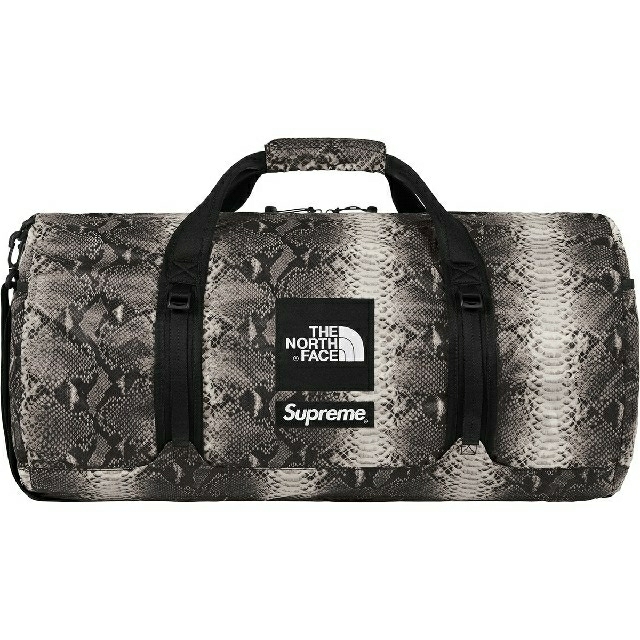 Supreme(シュプリーム)のSupreme TheNorthFace Snakeskin DuffleBag メンズのバッグ(ボストンバッグ)の商品写真