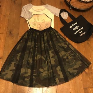 ローリーズファーム(LOWRYS FARM)のLOWRYS FARM チュールスカート 迷彩 美品(ひざ丈スカート)