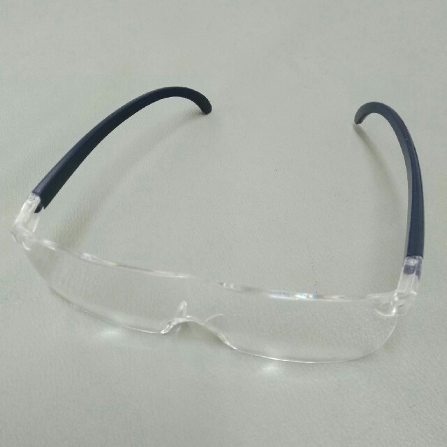新品 1.6倍 眼鏡ルーペ 両手が使えるめがね型ルーペ 男女兼用  拡大鏡  レディースのファッション小物(サングラス/メガネ)の商品写真
