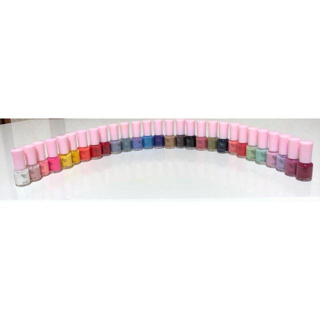 エスポルール ネイルポリッシュ 31本セット コスメ/美容のネイル(マニキュア)の商品写真