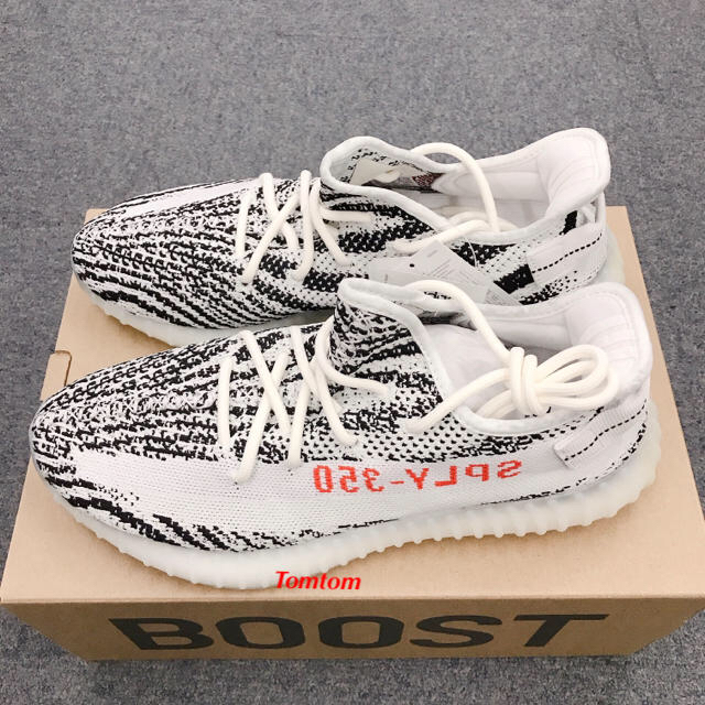 adidas(アディダス)の【ひで様専用】 YEEZY BOOST 350 V2 Zebra メンズの靴/シューズ(スニーカー)の商品写真