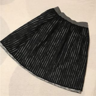 バーニーズニューヨーク(BARNEYS NEW YORK)のヴェロフォンナ／リバーシブルスカート／サイズ38・used(ひざ丈スカート)