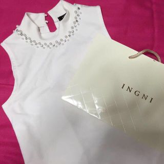 イング(INGNI)のINGNI 新品パールビジュータンク(カットソー(半袖/袖なし))