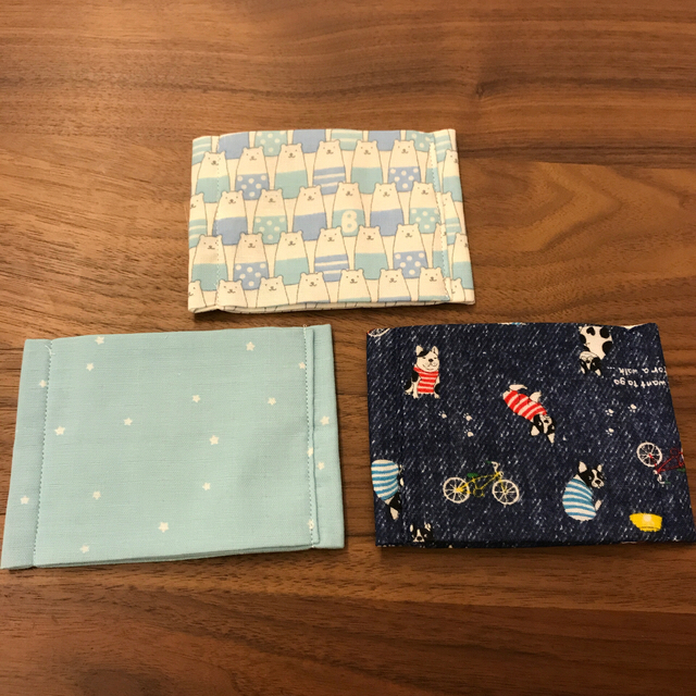 チャコット★様専用 ハンドメイド  子供用マスク Wガーゼ 3枚セット ハンドメイドのキッズ/ベビー(外出用品)の商品写真