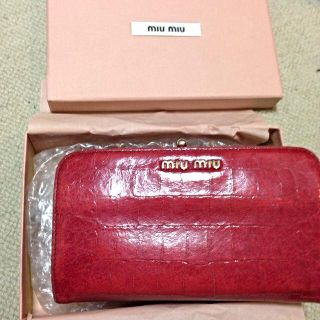 ミュウミュウ(miumiu)のmiumiu がま口(財布)