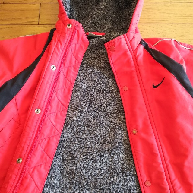 NIKE(ナイキ)のNIKE ベンチコート 100センチ キッズ/ベビー/マタニティのキッズ服男の子用(90cm~)(コート)の商品写真