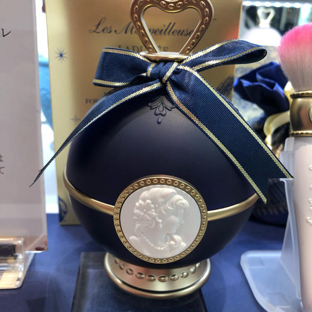 Les Merveilleuses LADUREE(レメルヴェイユーズラデュレ)のLADUREE フェイス カラー ローズ ラデュレ コスメ/美容のベースメイク/化粧品(チーク)の商品写真