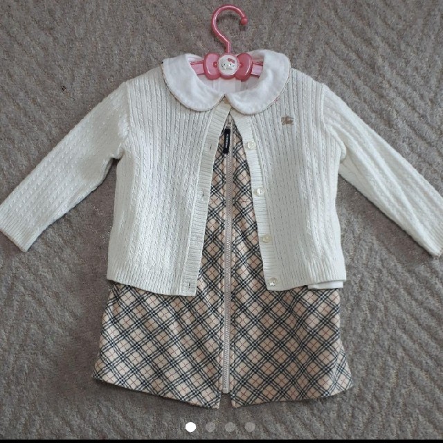 BURBERRY(バーバリー)のBURBERRYカーディガンとワンピース キッズ/ベビー/マタニティのキッズ服女の子用(90cm~)(カーディガン)の商品写真