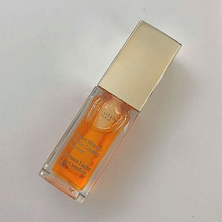 クラランス(CLARINS)の《値下》クラランス リップコンフォートオイル 01ハニー(リップケア/リップクリーム)