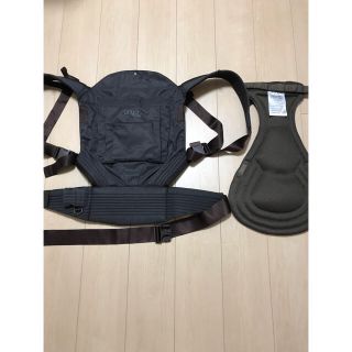 ベビービョルン(BABYBJORN)の美品 Onya Baby 抱っこ紐 ブラウン(抱っこひも/おんぶひも)