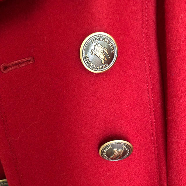 BURBERRY BLUE LABEL(バーバリーブルーレーベル)のバーバリーブルーレーベル 裏地チェックの可愛いコート レディースのジャケット/アウター(ピーコート)の商品写真