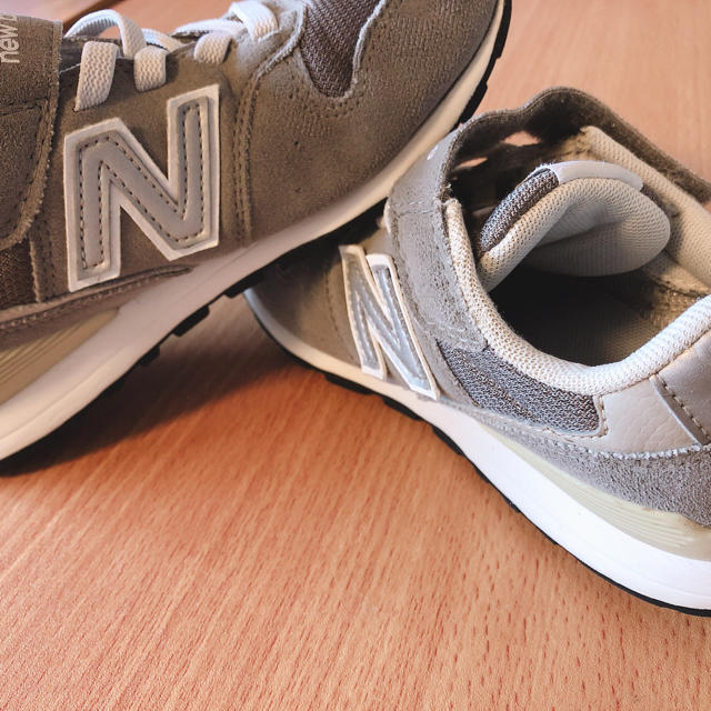 New Balance(ニューバランス)のニューバランス☆20.5センチ☆グレー☆NB キッズ/ベビー/マタニティのキッズ靴/シューズ(15cm~)(スニーカー)の商品写真