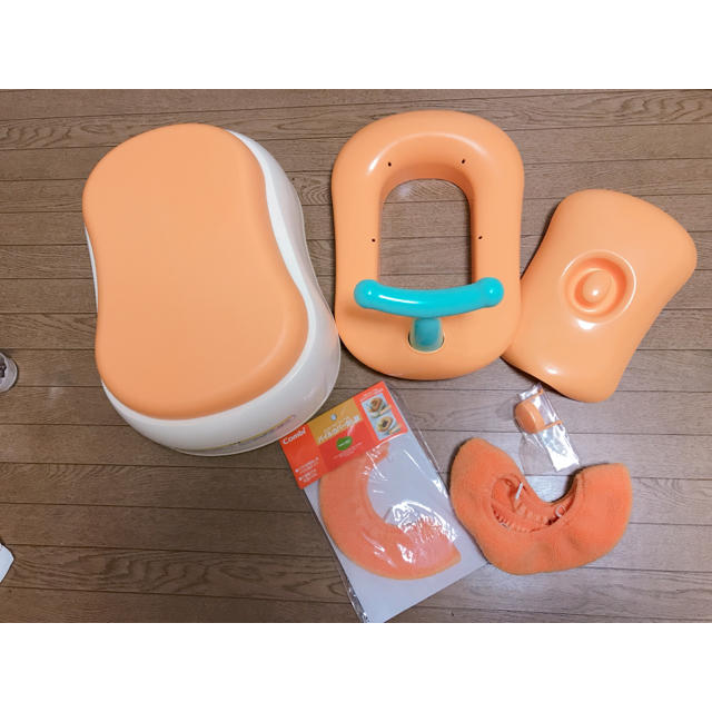 combi(コンビ)の美品！コンビ おまるステップ キッズ/ベビー/マタニティのおむつ/トイレ用品(ベビーおまる)の商品写真