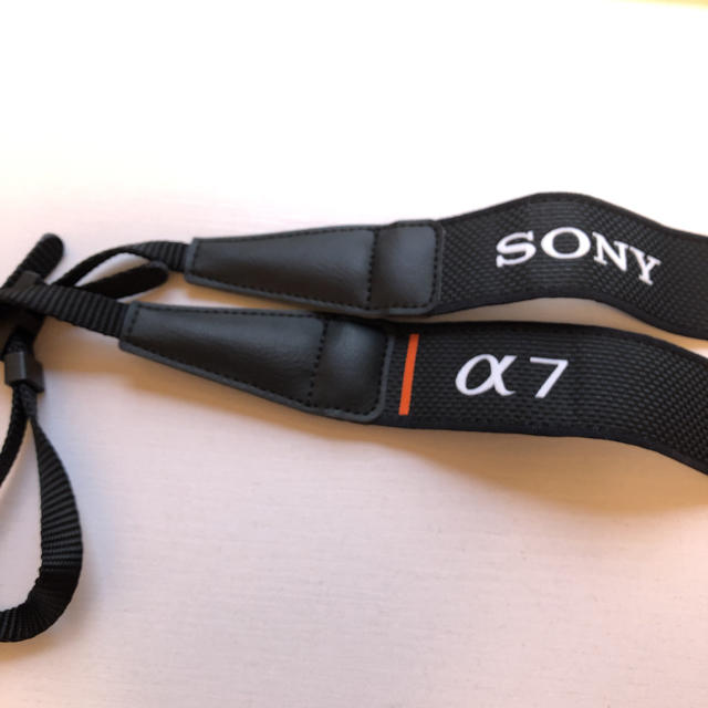 SONY(ソニー)のSONY カメラストラップ α7 スマホ/家電/カメラのスマホアクセサリー(ストラップ/イヤホンジャック)の商品写真